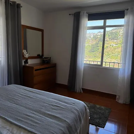 Local - El Paraiso * Camara de Lobos