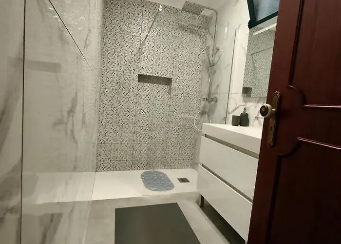 Local - El Paraiso 度假居 卡马拉-德洛布什