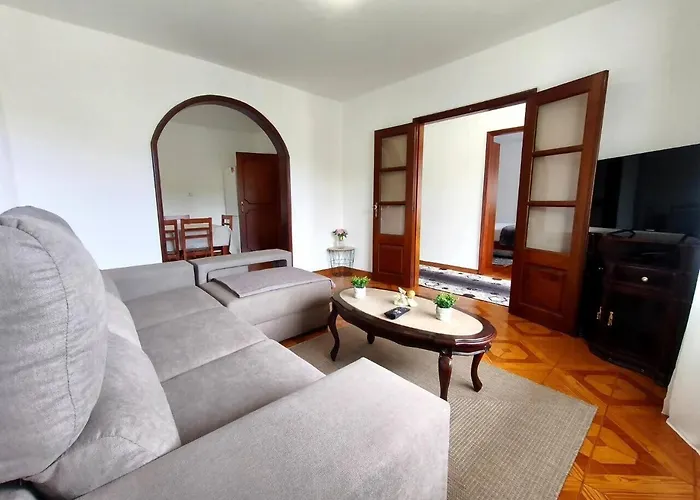 Local - El Paraiso 卡马拉-德洛布什